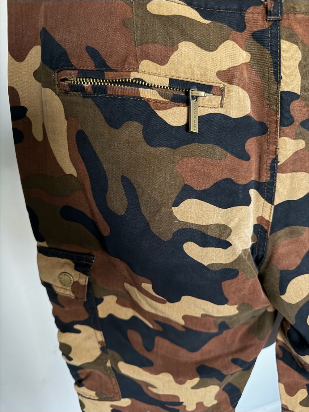 Michael Kors Camo Cargo Pants Size 4 Y2K Utility Military Style - Picture 4 of 8